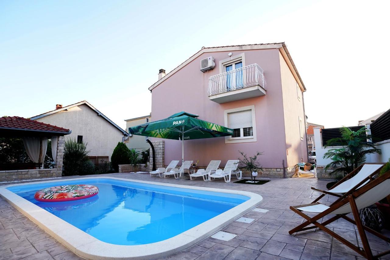 Villa Tago With Heated New Pool Kaštela Eksteriør billede