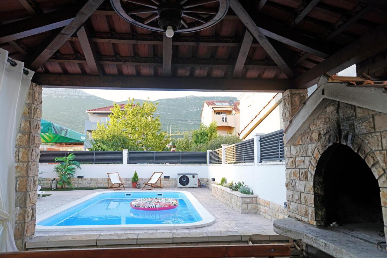Villa Tago With Heated New Pool Kaštela Eksteriør billede